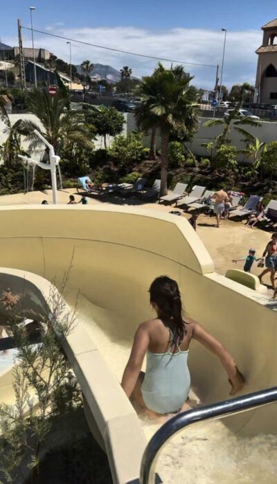 piscina del Glamping Village